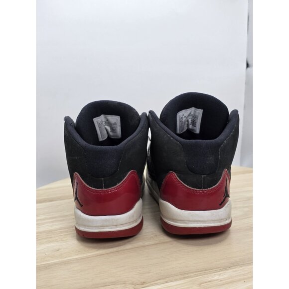 Nike Jordan Max Aura PS Black Gym Red Size 13.5C AQ9216-006 Kids Shoes - Picture 6 of 8